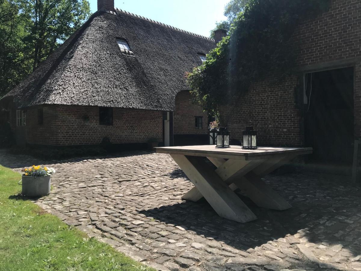 De Swaenhoeve Zoersel Bagian luar foto