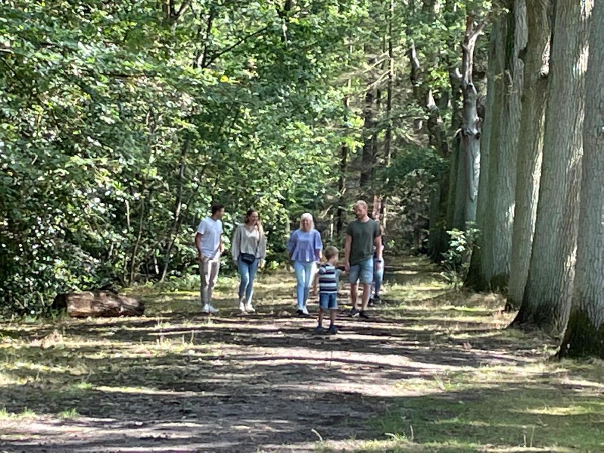 De Swaenhoeve Zoersel Bagian luar foto